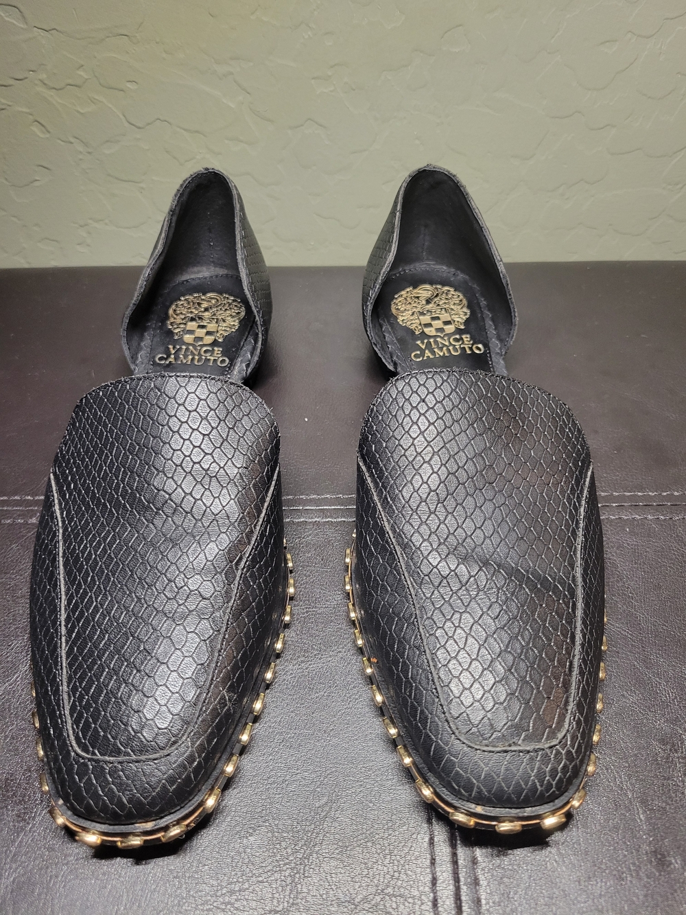 Vince Camuto Rendolen Black Snakeskin Leather Pointed Toe Flat Loafers W Size 6M